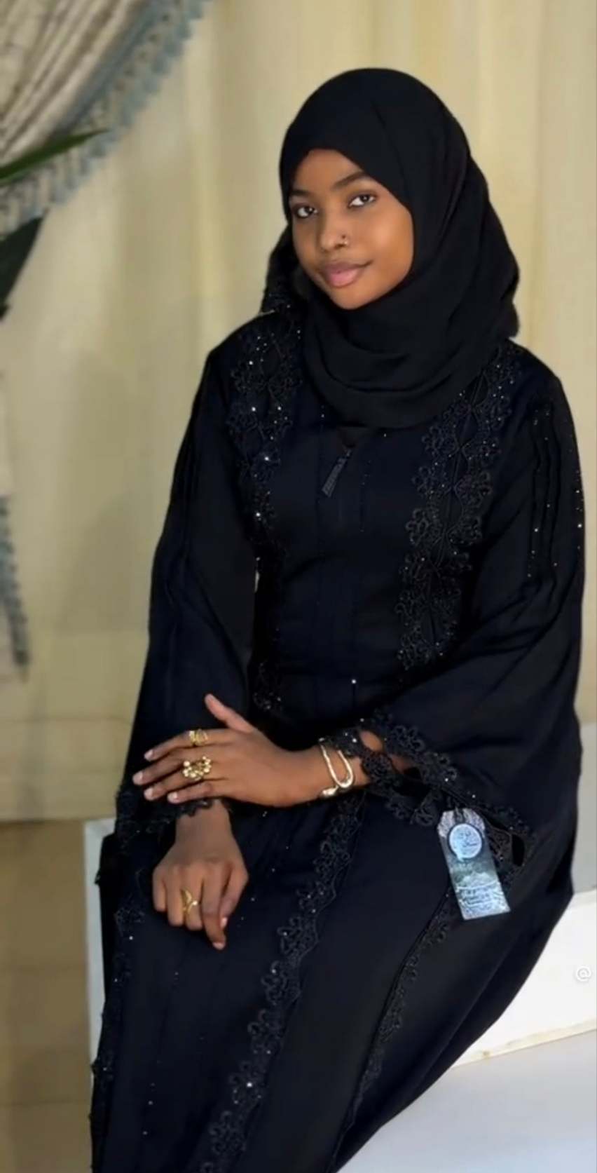 Abaya KADI