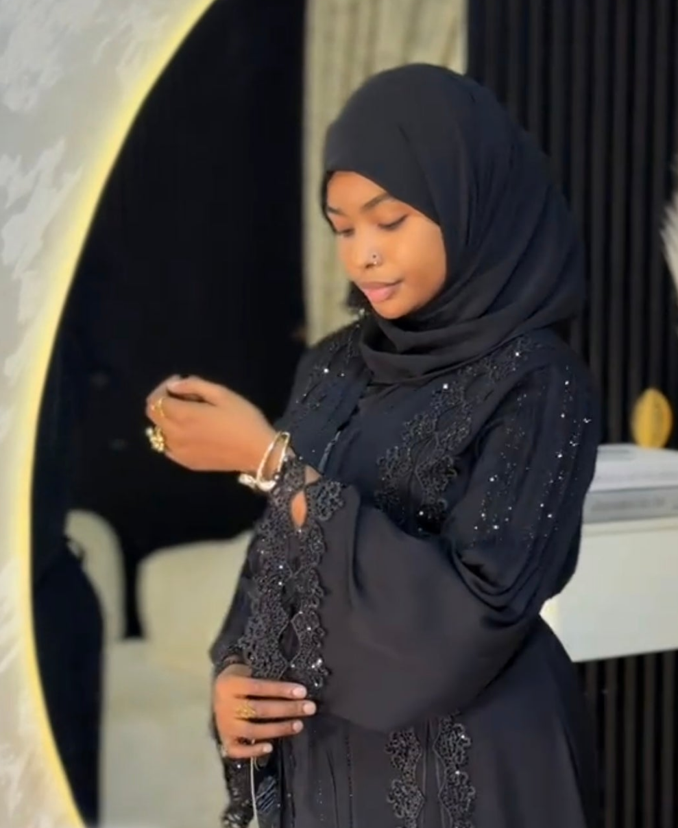 Abaya KADI