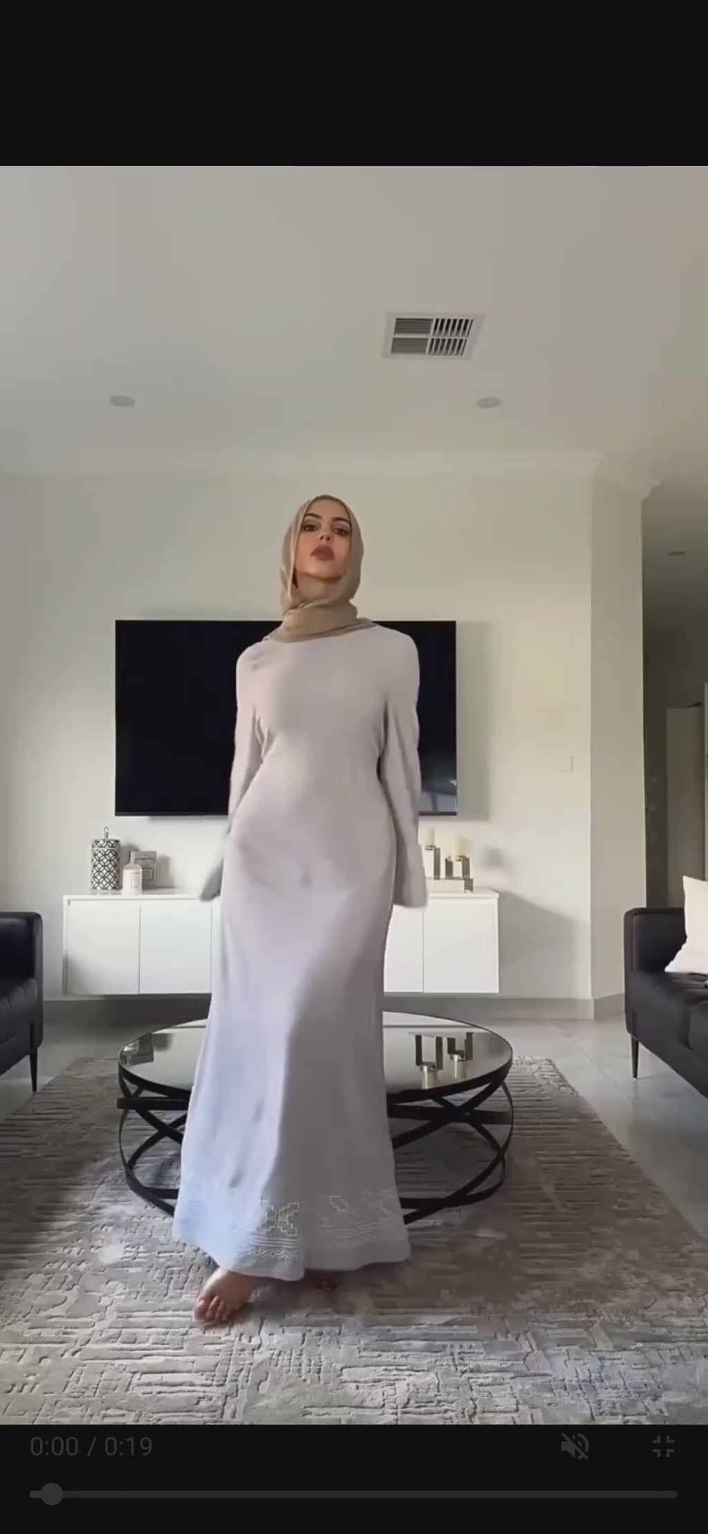 Robe modeste brodée