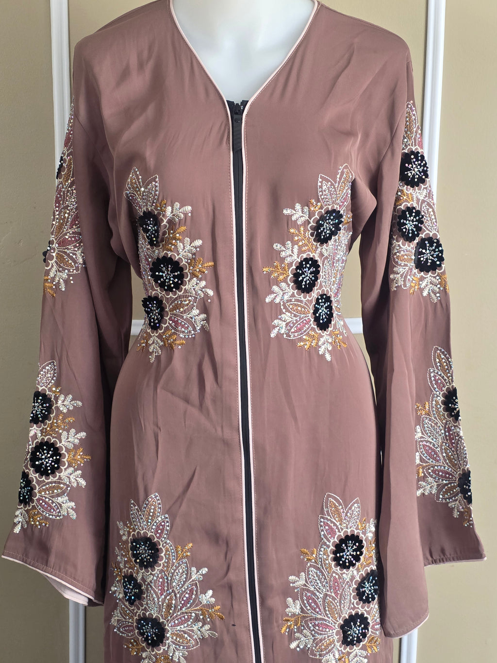 Abaya Flores rose