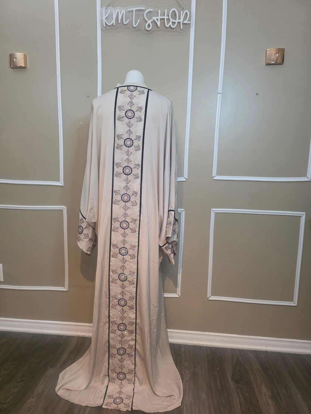 Abaya Royalty