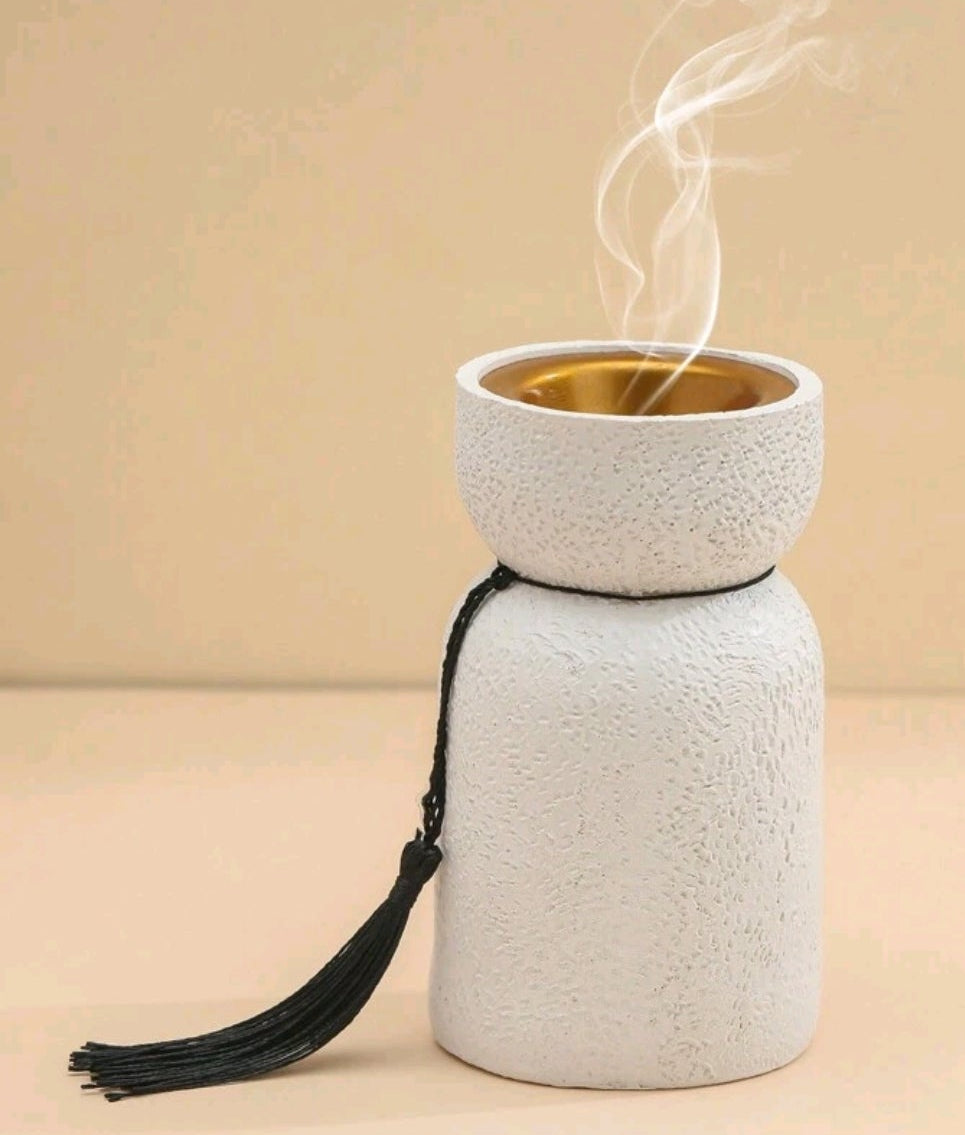 Brûleur d’Encens Artisanal Blanc – Élégance Zen