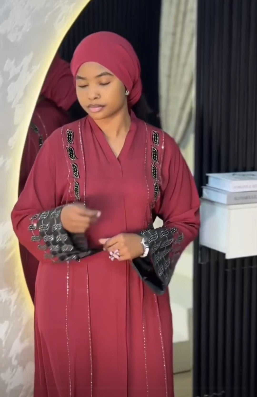 Abaya Élégance Ruby