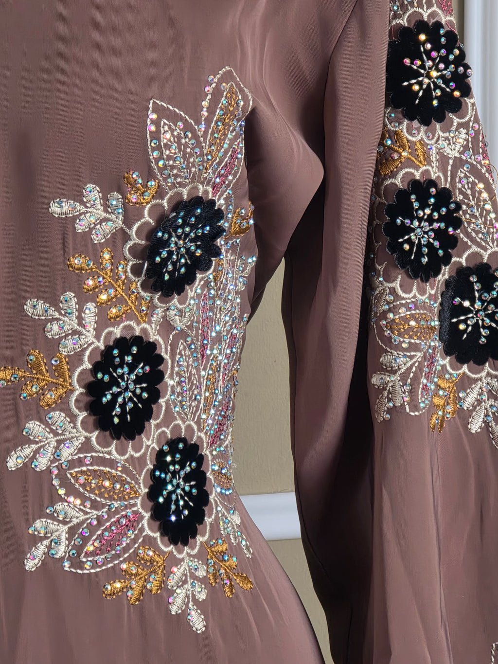 Abaya Flores rose
